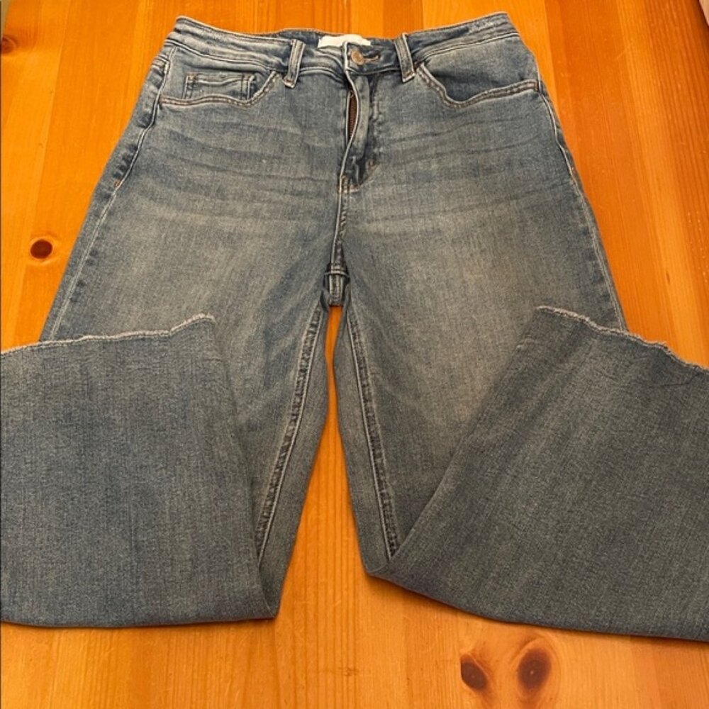 VERVET BY FLYING MONKEY Blue Wide Leg Jeans w/ Raw Hem, Size 28